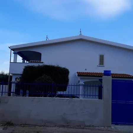 Arc Bleu Apartment *